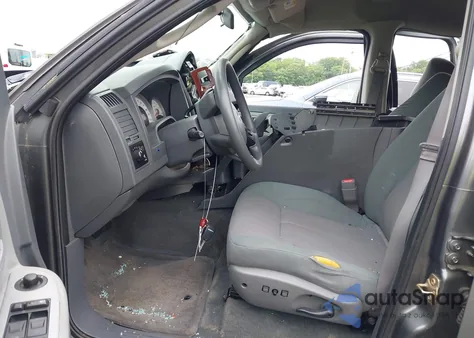 2005 Dodge Dakota Slt z USA, uszkodzony, nr VIN 1D7HW48N55S338679